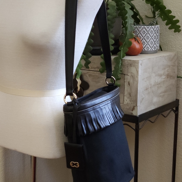 Escada Black Canvas FRINGE Leather Trim Shoulder Bag Interior Snap Closure Inter - Picture 16 of 16